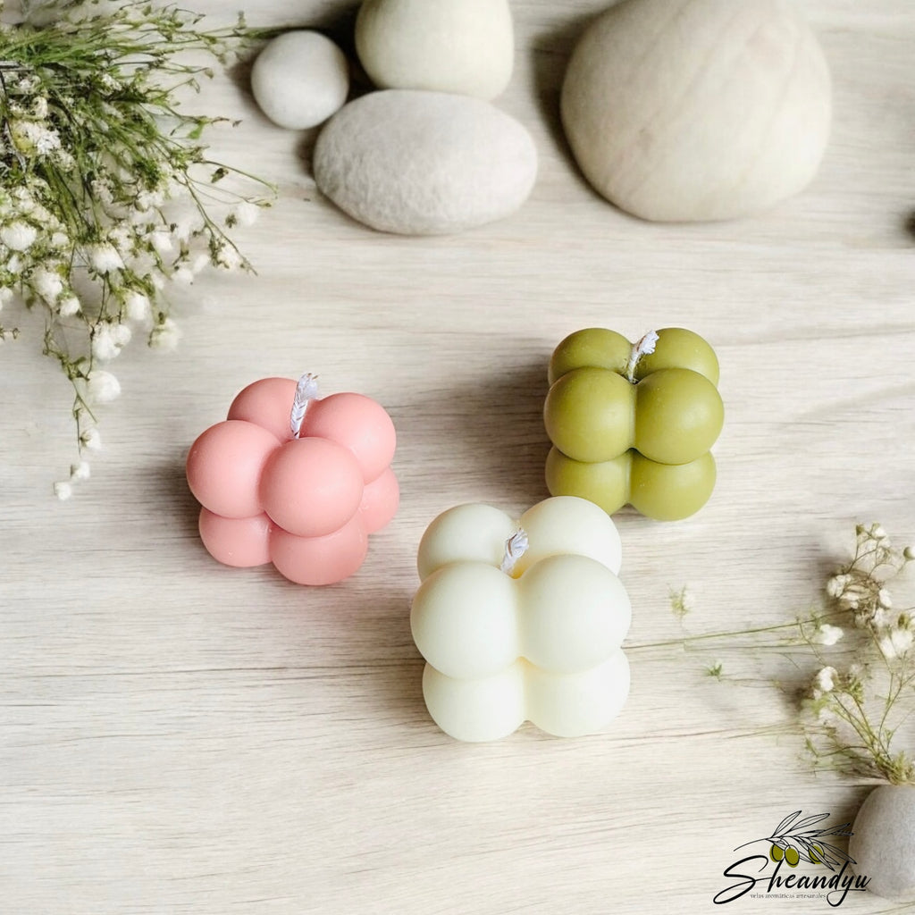 Vela Decorativa Mini Cubo Bolas